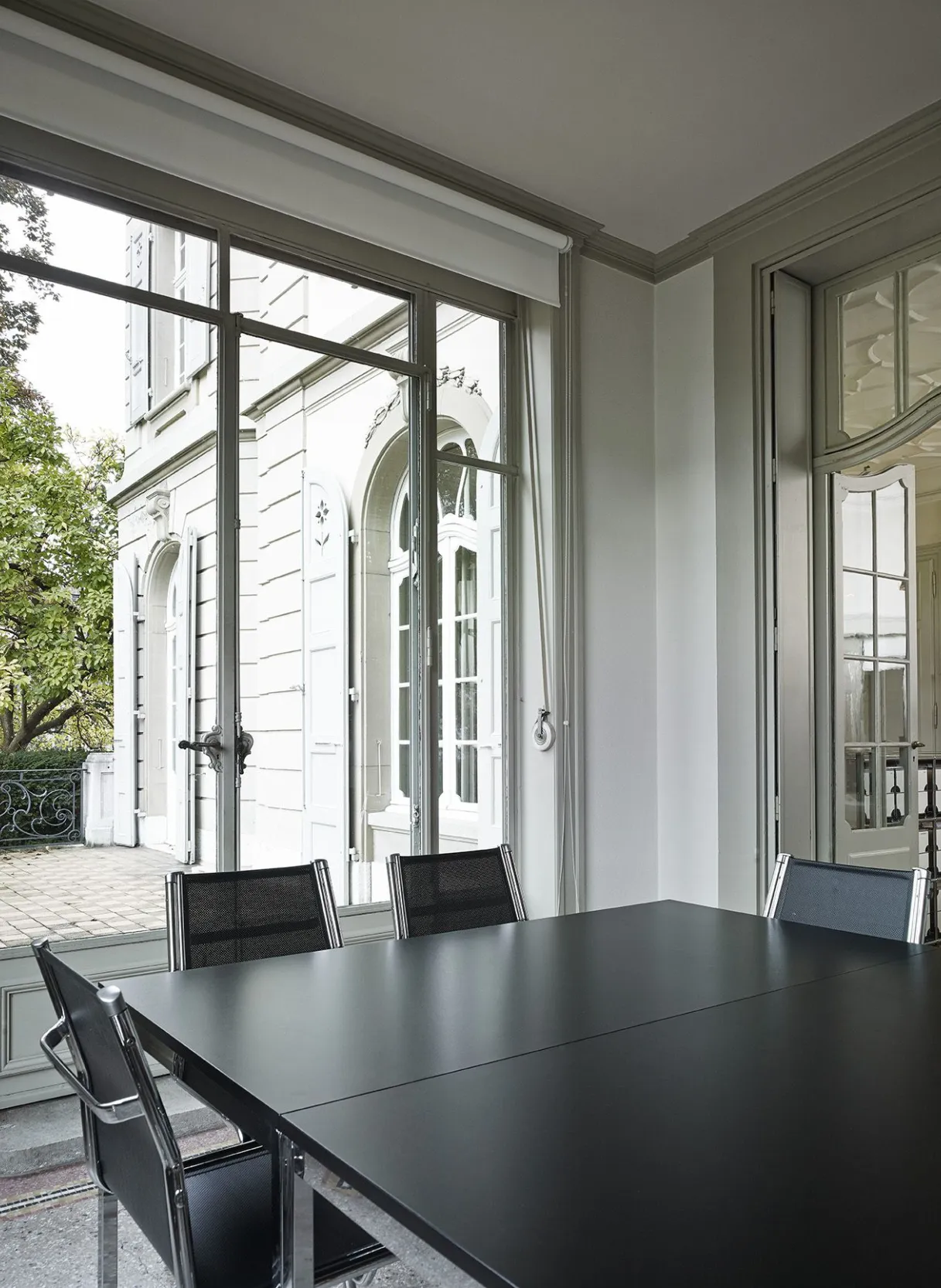 VILLA ELFENSTRASSE INTERIOR 151